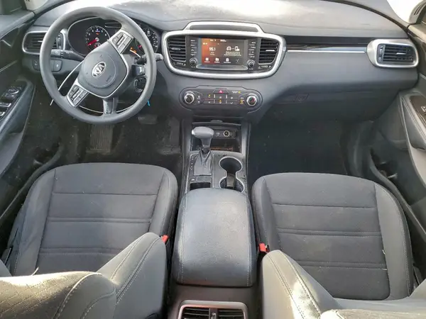 5XYPG4A39KG575494 2019 KIA SORENTO - Image 8