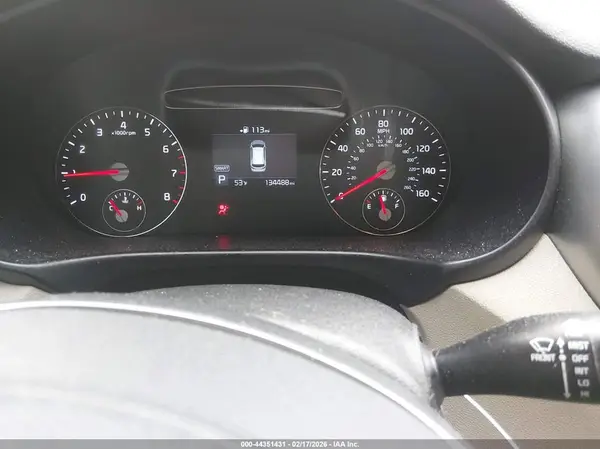 5XYPG4A39KG576838 2019 KIA SORENTO - Image 2