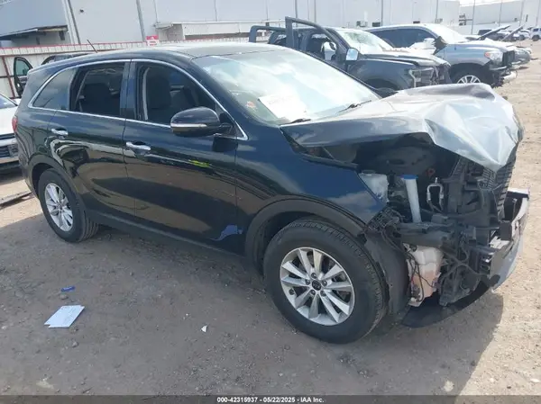 5XYPG4A39KG577861 2019 KIA SORENTO - Image 1