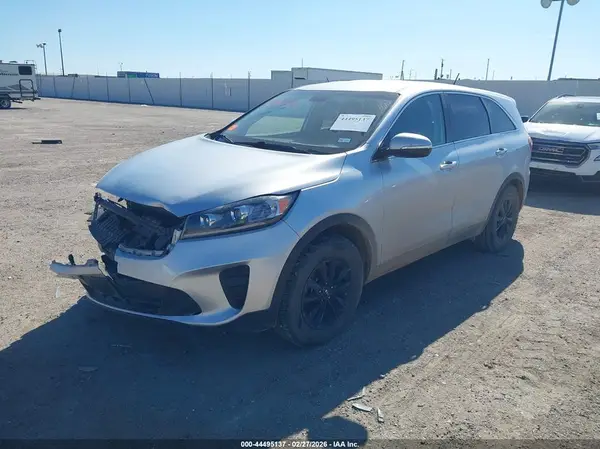5XYPG4A39KG578427 2019 KIA SORENTO - Image 2