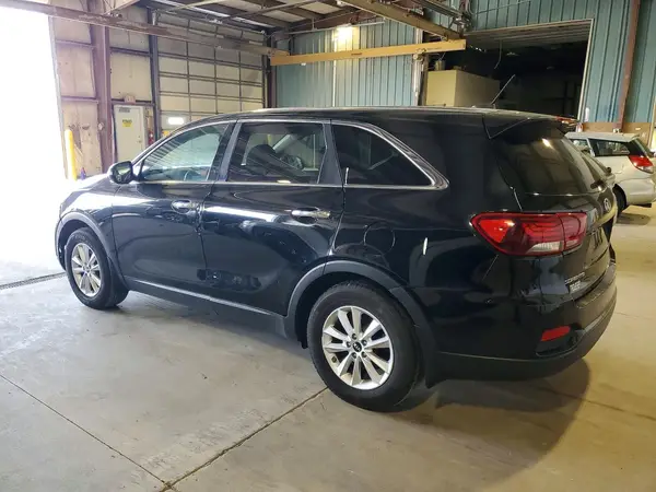 5XYPG4A39KG582364 2019 KIA SORENTO - Image 2