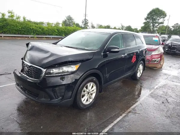 5XYPG4A39KG584941 2019 KIA SORENTO - Image 2