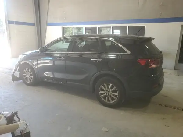 5XYPG4A39KG585751 2019 KIA SORENTO - Image 2