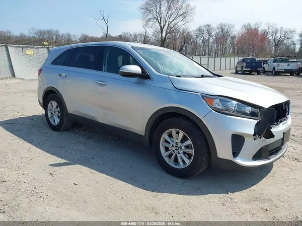 5XYPG4A39KG586057 2019 KIA SORENTO - Image 1