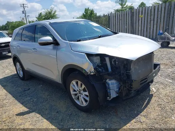 5XYPG4A39KG586690 2019 KIA SORENTO - Image 1