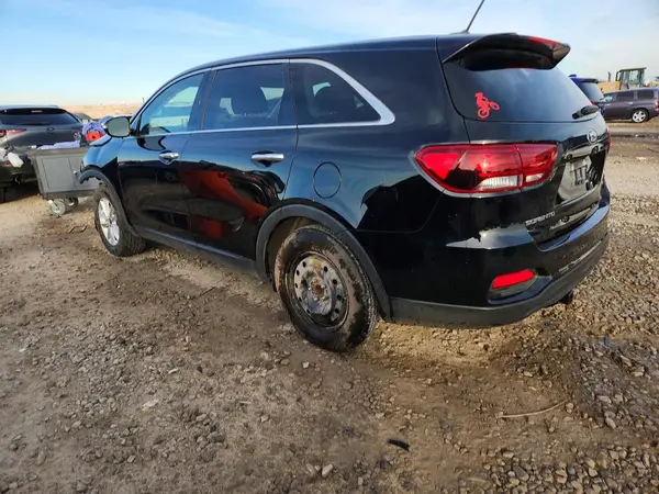 5XYPG4A39KG586799 2019 KIA SORENTO - Image 2