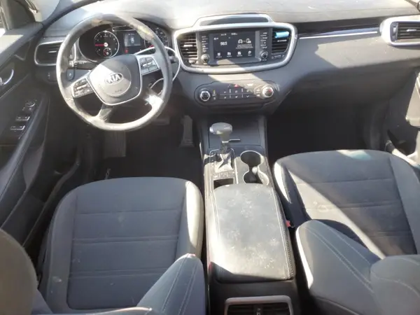 5XYPG4A39KG588293 2019 KIA SORENTO - Image 8