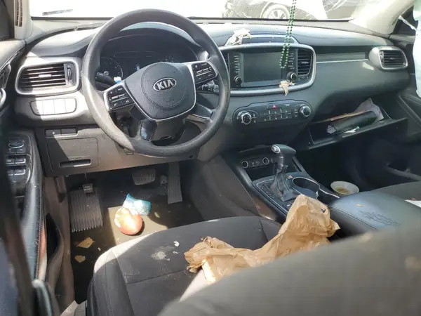 5XYPG4A39KG589329 2019 KIA SORENTO - Image 8