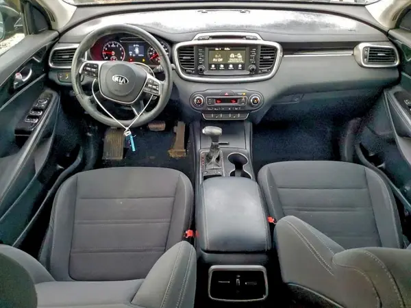 5XYPG4A39KG595244 2019 KIA SORENTO - Image 8