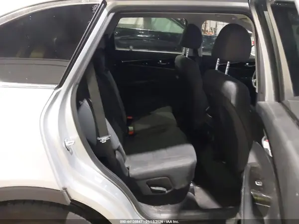 5XYPG4A39KG595387 2019 KIA SORENTO - Image 8