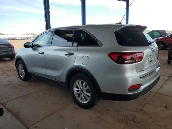 5XYPG4A39KG595518 2019 KIA SORENTO - Image 2