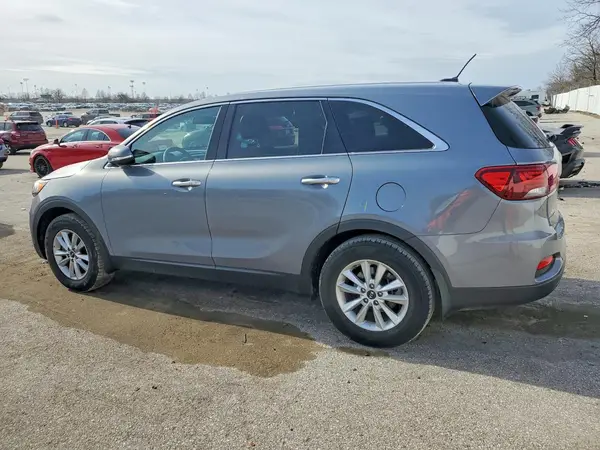 5XYPG4A39KG596877 2019 KIA SORENTO - Image 2