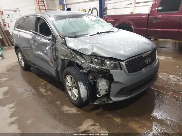 5XYPG4A39KG603732 2019 KIA SORENTO - Image 1