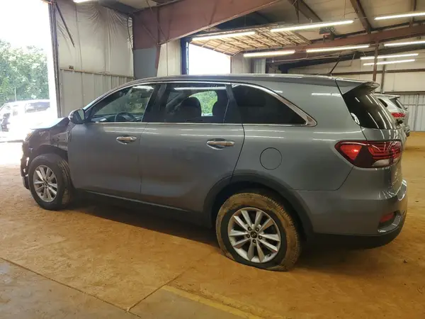 5XYPG4A39KG610678 2019 KIA SORENTO - Image 2