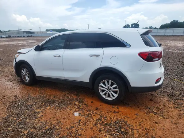 5XYPG4A39KG611717 2019 KIA SORENTO - Image 2
