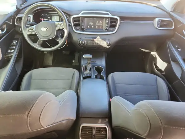 5XYPG4A39LG623853 2020 KIA SORENTO - Image 8
