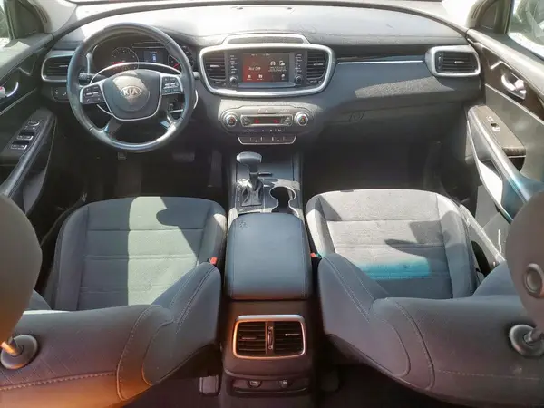5XYPG4A39LG632651 2020 KIA SORENTO - Image 8