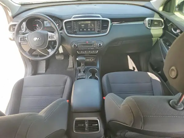 5XYPG4A39LG636635 2020 KIA SORENTO - Image 8