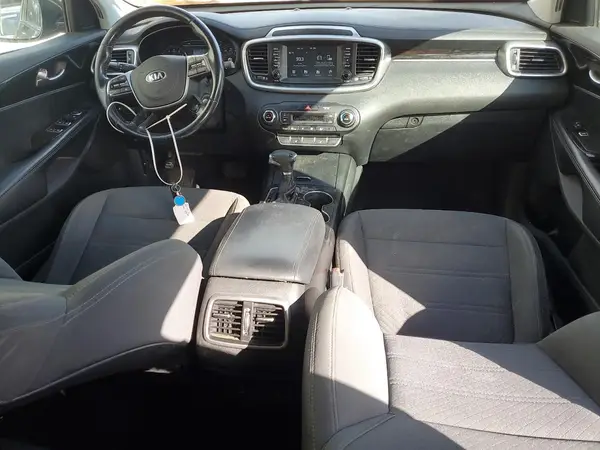 5XYPG4A39LG636814 2020 KIA SORENTO - Image 8