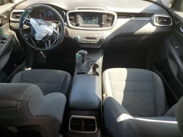 5XYPG4A39LG638045 2020 KIA SORENTO - Image 8