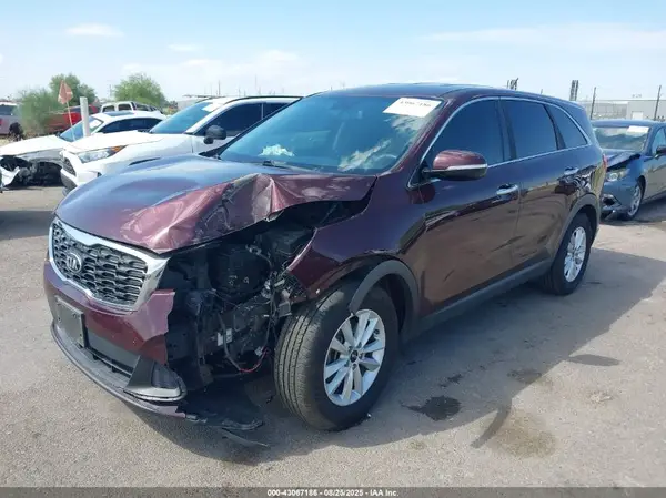 5XYPG4A39LG645268 2020 KIA SORENTO - Image 2