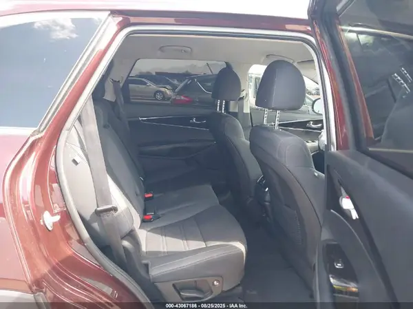 5XYPG4A39LG645268 2020 KIA SORENTO - Image 8