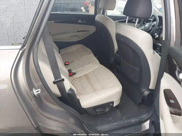 5XYPG4A39LG650177 2020 KIA SORENTO - Image 8
