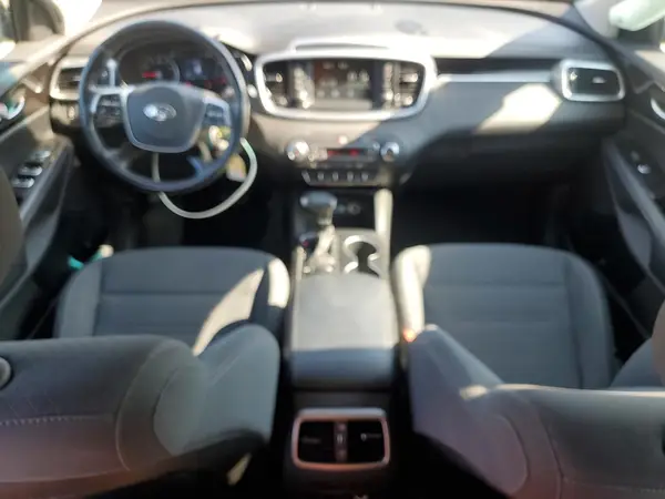 5XYPG4A39LG651104 2020 KIA SORENTO - Image 8