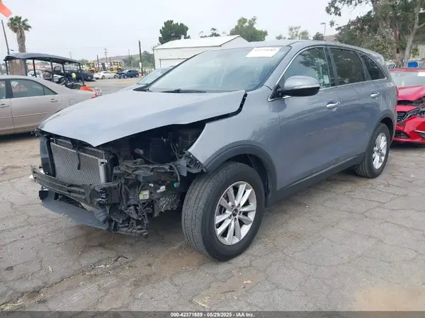 5XYPG4A39LG669053 2020 KIA SORENTO - Image 2