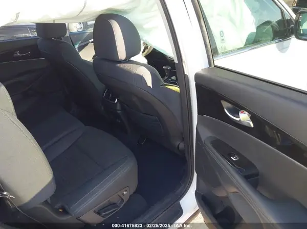 5XYPG4A39LG675435 2020 KIA SORENTO - Image 8