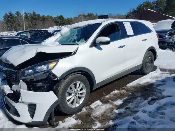 5XYPG4A39LG677315 2020 KIA SORENTO - Image 2
