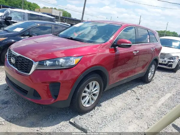 5XYPG4A39LG689061 2020 KIA SORENTO - Image 2