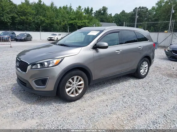 5XYPG4A3XGG004894 2016 KIA SORENTO - Image 2