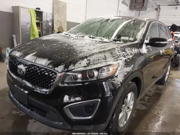 5XYPG4A3XGG006337 2016 KIA SORENTO - Image 2