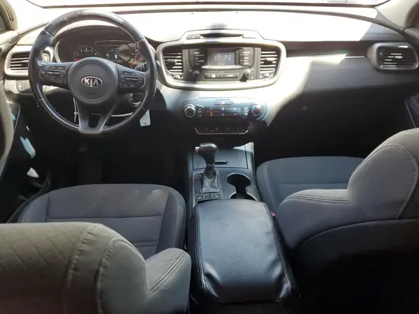 5XYPG4A3XGG015443 2016 KIA SORENTO - Image 8