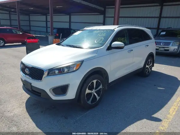 5XYPG4A3XGG017435 2016 KIA SORENTO - Image 2