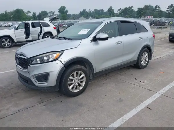 5XYPG4A3XGG024384 2016 KIA SORENTO - Image 2