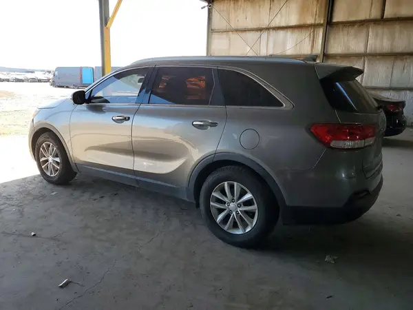 5XYPG4A3XGG027995 2016 KIA SORENTO - Image 2