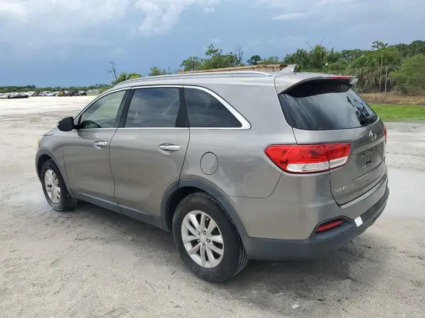 5XYPG4A3XGG036373 2016 KIA SORENTO - Image 2