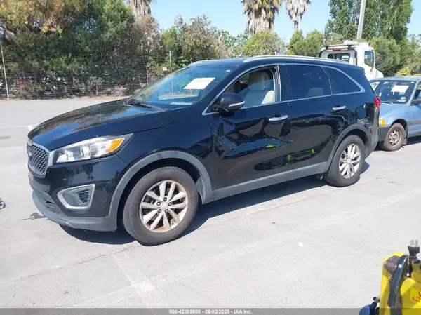 5XYPG4A3XGG038558 2016 KIA SORENTO - Image 2