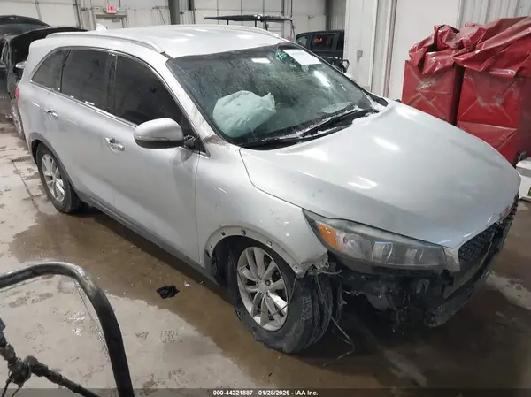 5XYPG4A3XGG041136 2016 KIA SORENTO - Image 1