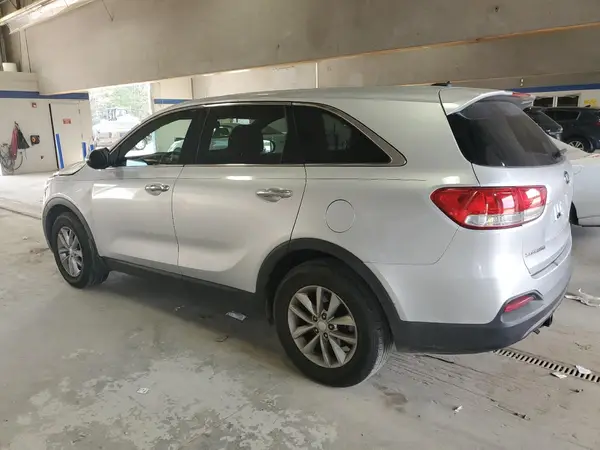 5XYPG4A3XGG042447 2016 KIA SORENTO - Image 2
