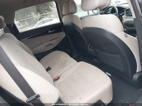 5XYPG4A3XGG048720 2016 KIA SORENTO - Image 8