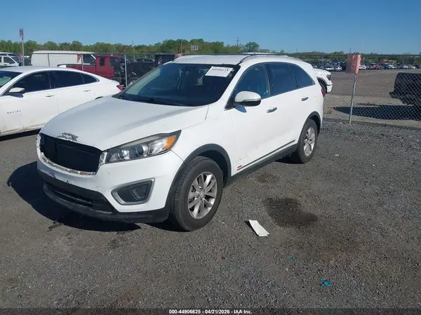 5XYPG4A3XGG055747 2016 KIA SORENTO - Image 2