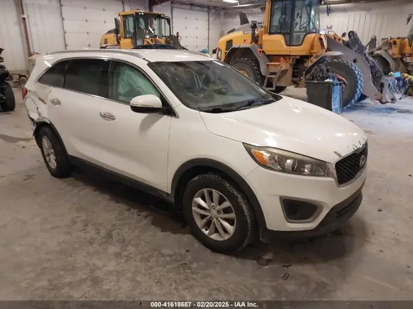 5XYPG4A3XGG058180 2016 KIA SORENTO - Image 1