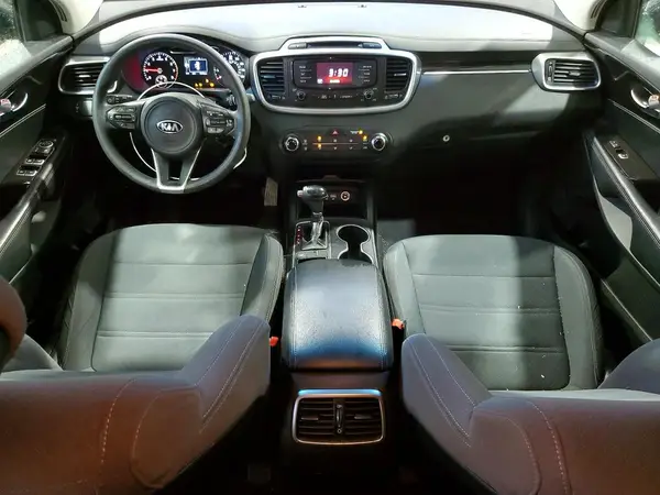 5XYPG4A3XGG058762 2016 KIA SORENTO - Image 8