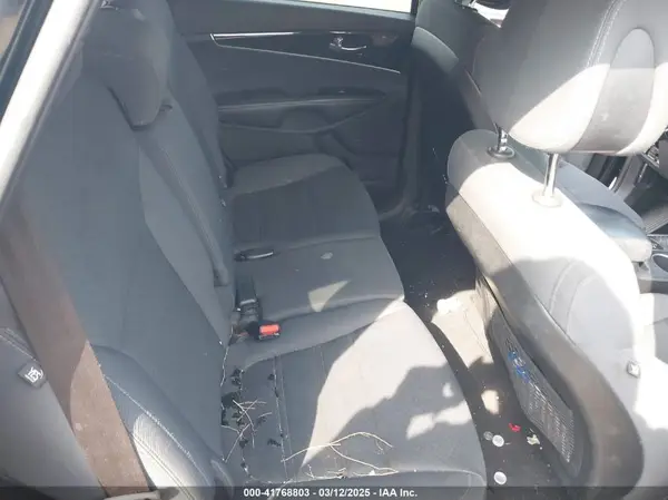 5XYPG4A3XGG064013 2016 KIA SORENTO - Image 8