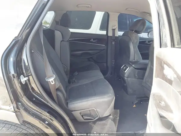 5XYPG4A3XGG064626 2016 KIA SORENTO - Image 8