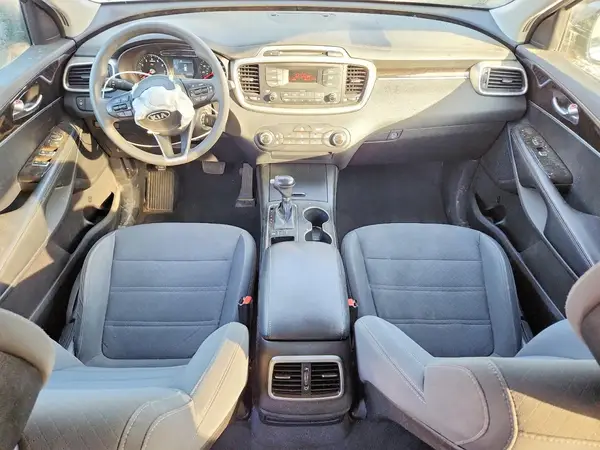 5XYPG4A3XGG070135 2016 KIA SORENTO - Image 8