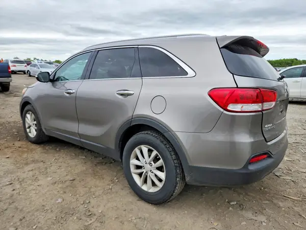 5XYPG4A3XGG075495 2016 KIA SORENTO - Image 2